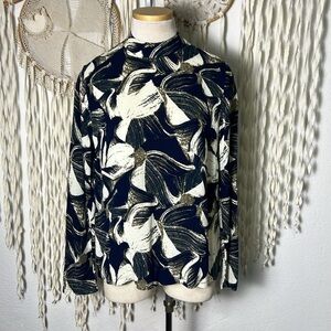 JUST Female Floral Blossom Print Long Sleeve Mochneck Blouse Size M